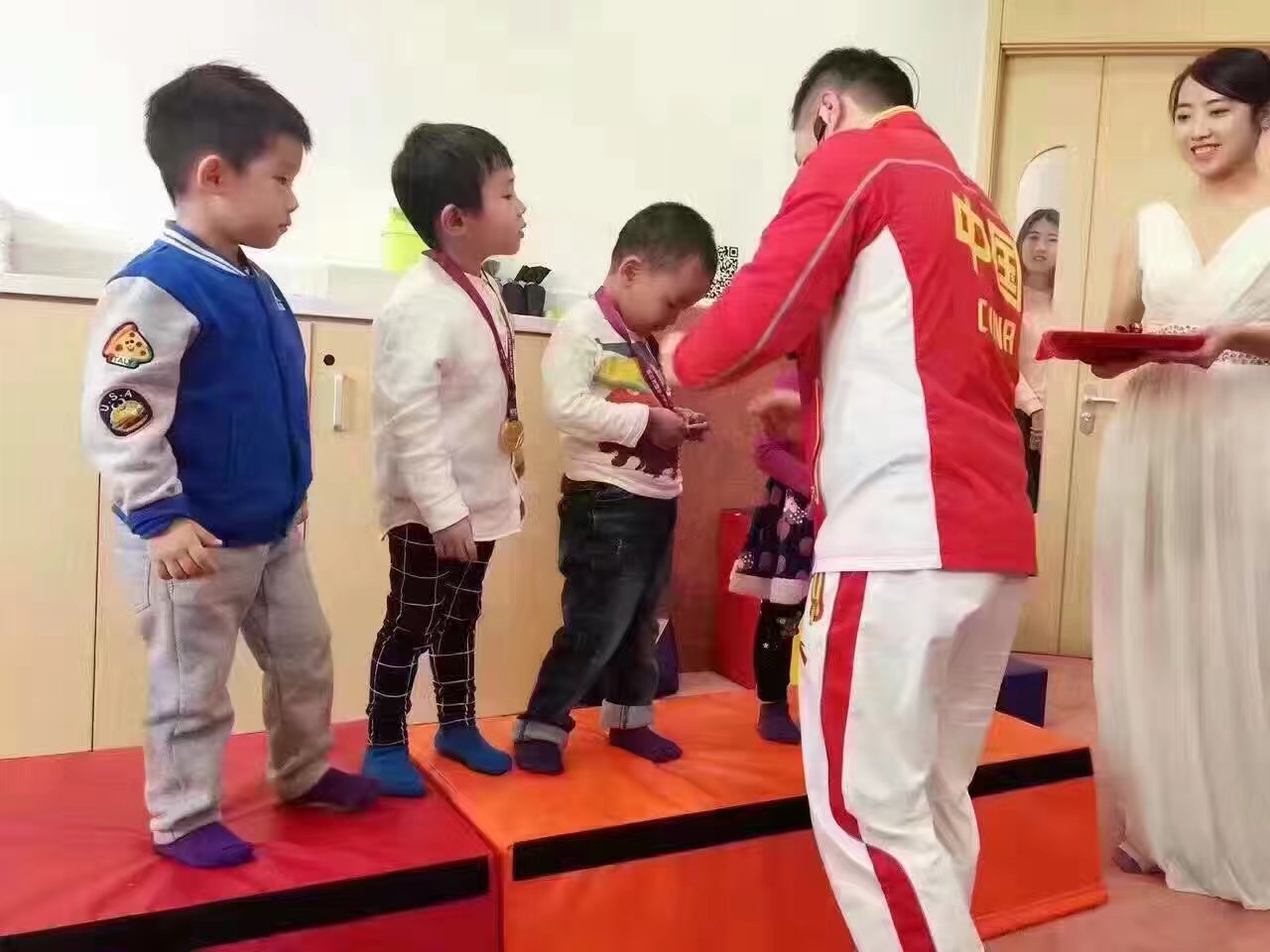 NYC紐約國際廣東汕頭海濱花園早教中心：小小龍冠軍發(fā)現(xiàn)之旅！總部 VS 海濱花園中心！