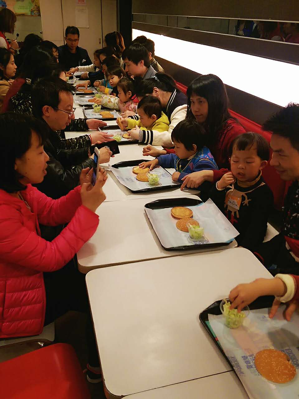 NYC紐約國(guó)際上海仲盛中心：【活動(dòng)回顧】麥當(dāng)勞漢堡之旅