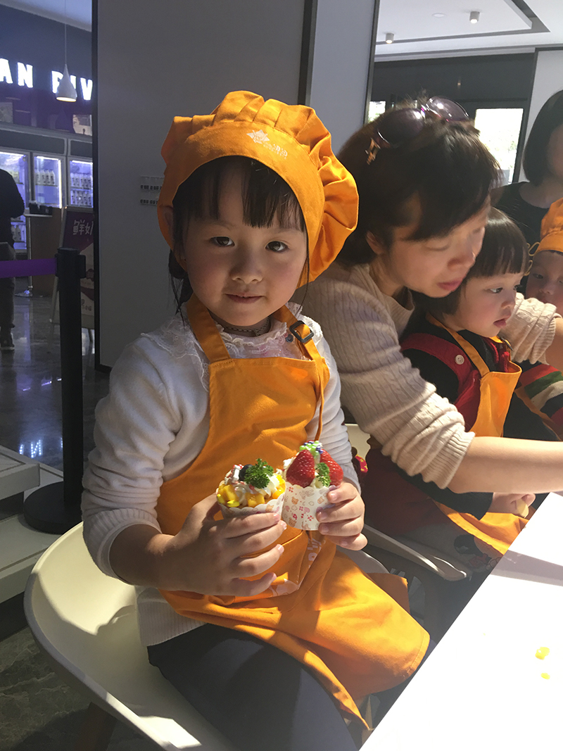 NYC紐約國(guó)際早教汕頭中心 | 震驚!!小孩竟然在廚房里搗鼓這些東西!