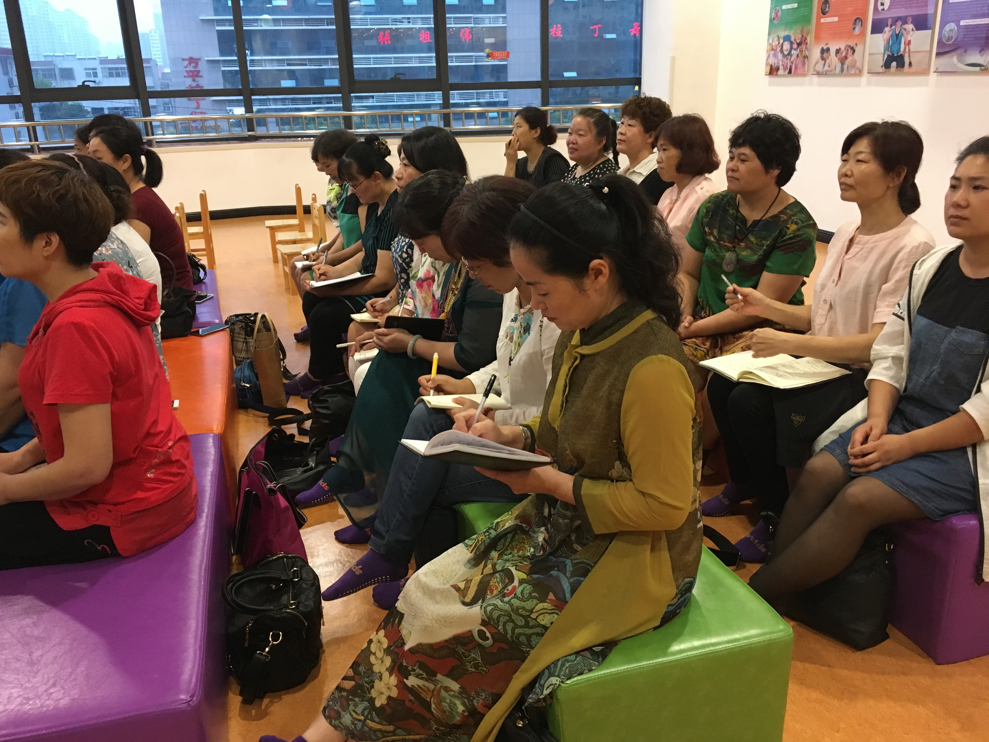 NYC紐約國際山東濰坊萬達中心：【活動回顧】父母沙龍《生活中的育兒術》