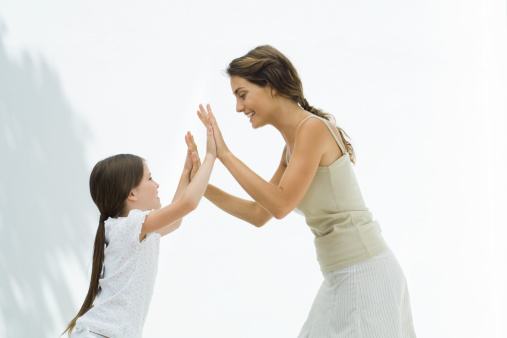 該如何引導(dǎo)孩子保證心理健康？