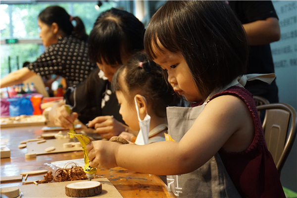 NYC紐約國際杭州遠(yuǎn)洋樂堤港早教中心小小木工藝術(shù)貼畫回顧