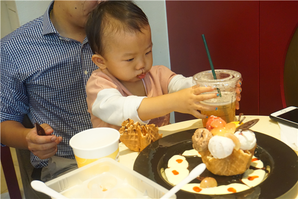 NYC紐約國(guó)際杭州遠(yuǎn)洋樂(lè)堤港早教中心哈根達(dá)斯DIY活動(dòng)回顧