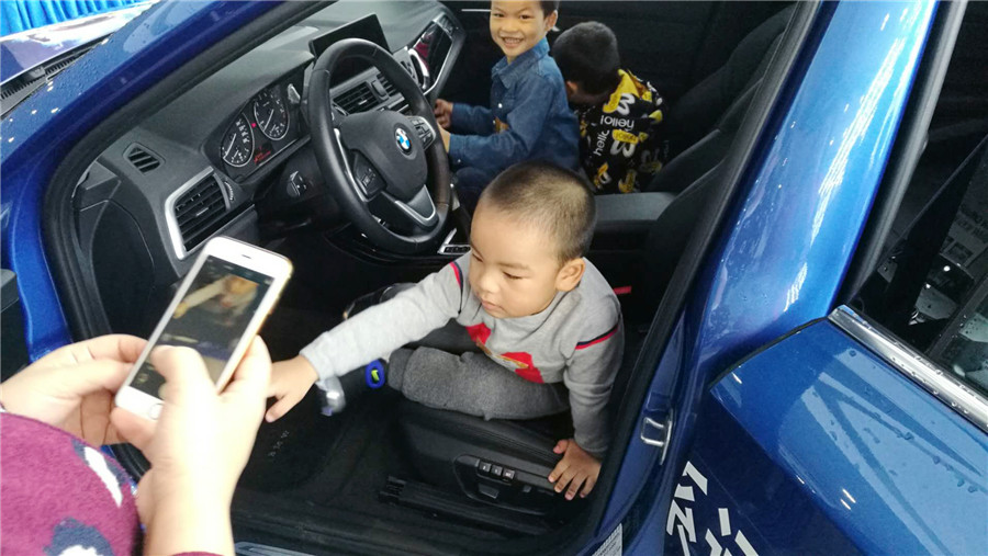 江蘇常州巨凝早教中心汽車彩繪
