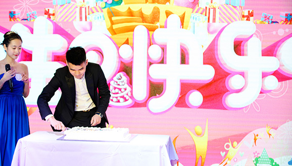 NYC紐約國(guó)際杭州濱江早教中心：雙十一晚會(huì)暨開業(yè)大典，余溫未退，回憶滿滿