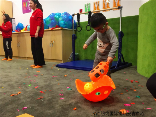NYC紐約國際湖州安吉早教中心圣誕節(jié)派對