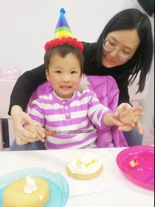 NYC紐約國(guó)際成都銀泰城中心2月份會(huì)員寶寶生日會(huì)又開始招募啦！