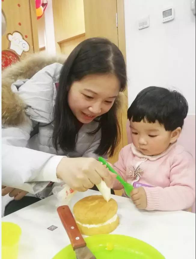 NYC紐約國(guó)際成都銀泰城中心：2月份會(huì)員寶寶生日會(huì)又開始招募啦！