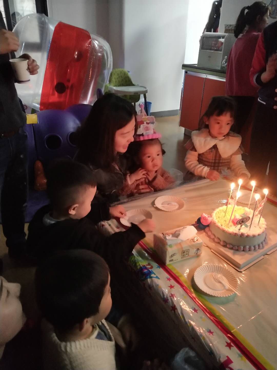 NYC紐約國際長沙陽光錦城早教中心：小可樂專場生日會，感受不一樣的party