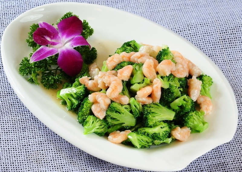 西蘭花炒蝦仁,寶寶補(bǔ)鈣