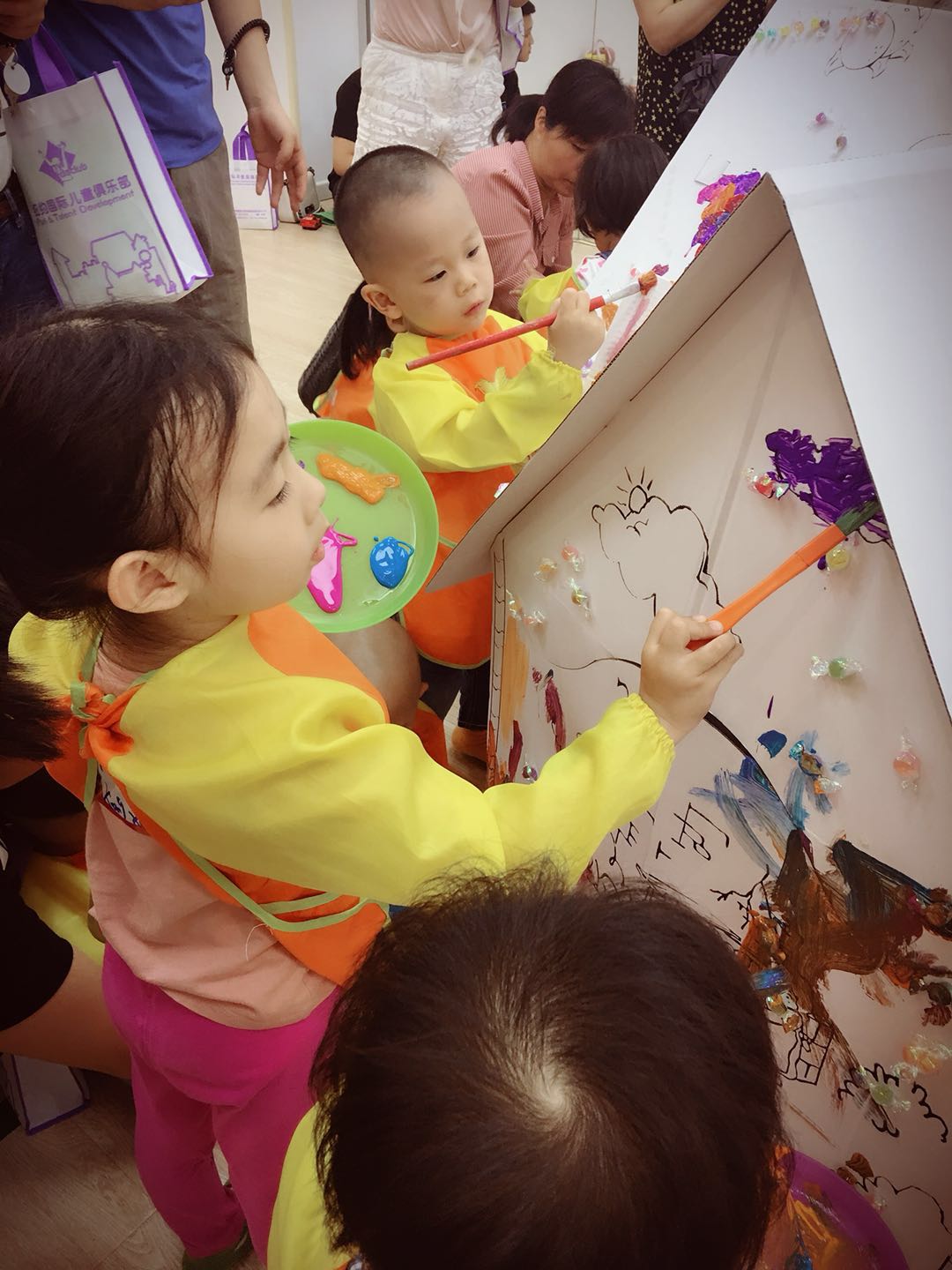 NYC太原早教中心探秘糖果屋生日會(huì)活動(dòng)回顧