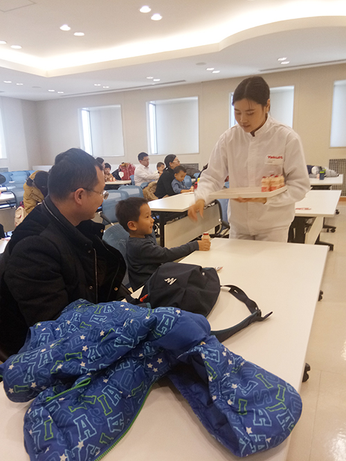NYC紐約國際天津?yàn)I海早教中心：戶外親子團(tuán)之“養(yǎng)樂多工廠之旅”活動回顧
