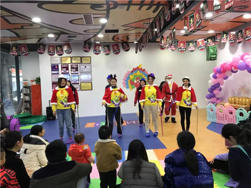 NYC紐約國(guó)際成都早教中心圣誕狂歡夜Party回顧