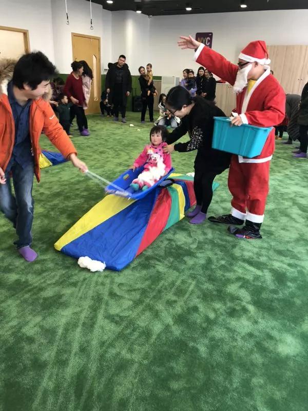 NYC紐約國(guó)際成都早教中心圣誕狂歡夜Party回顧