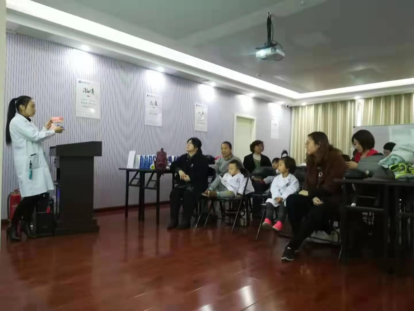 NYC紐約國(guó)際唐山早教中心：“小小牙醫(yī)”親子活動(dòng)回顧