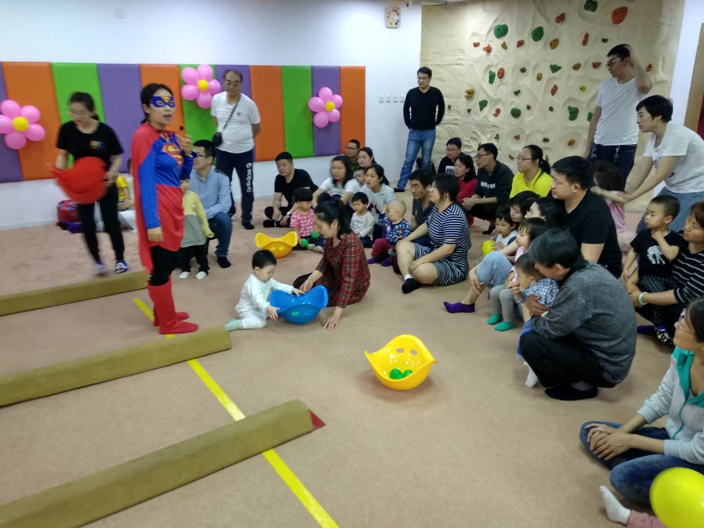NYC紐約國(guó)際唐山早教中心：【超人媽咪回顧】在NYC，感恩媽媽的愛(ài)！