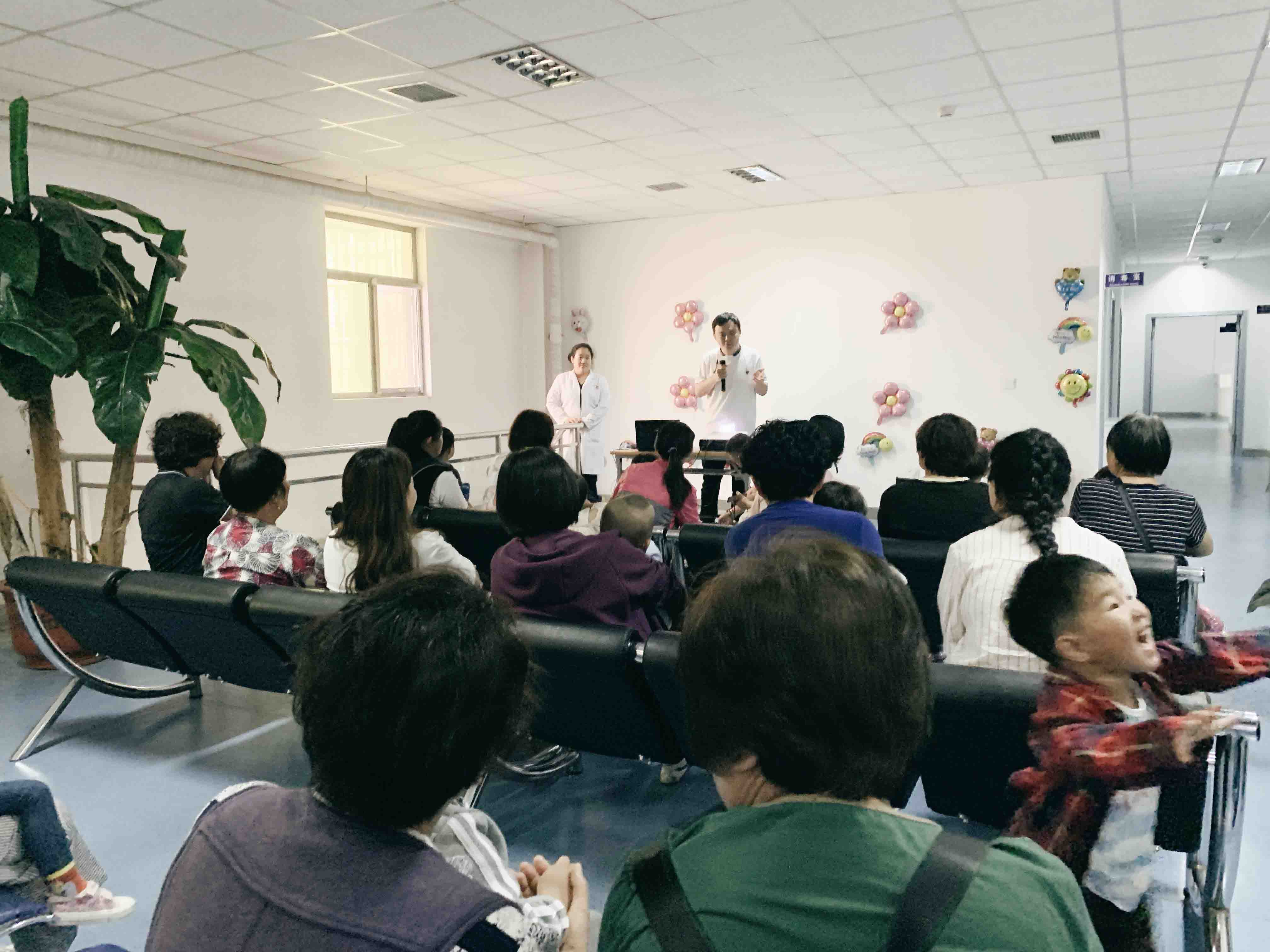 NYC紐約國(guó)際兒童俱樂(lè)部平谷早教中心：《小小牙醫(yī)》體驗(yàn)之旅活動(dòng)回顧