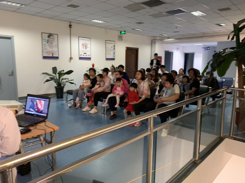 NYC紐約國(guó)際兒童俱樂(lè)部平谷早教中心：《小小牙醫(yī)》體驗(yàn)之旅活動(dòng)回顧