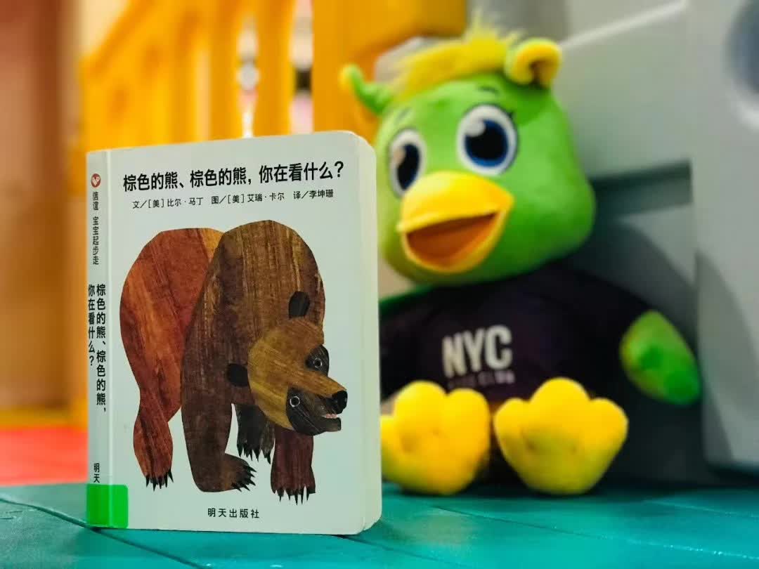 九月活動興，月冷露華凝